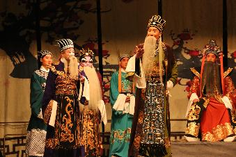 精彩生动的表演